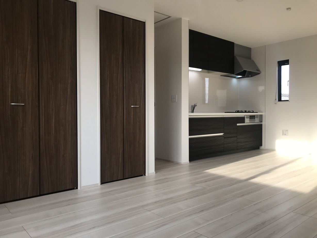 アイディホーム 【1600万円～1699万円／間取図有／ビルトインガレージ】便利な動線＆二世帯キッチン付きの快適な家の建築実例画像7