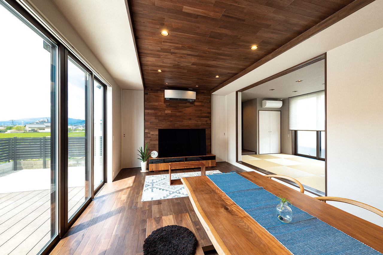 SAI建築社 【3000～3499万円/夫婦+子供3人/55坪】憧れのインナーガレージを実現。リゾート感あふれる上質な空間の建築実例画像2