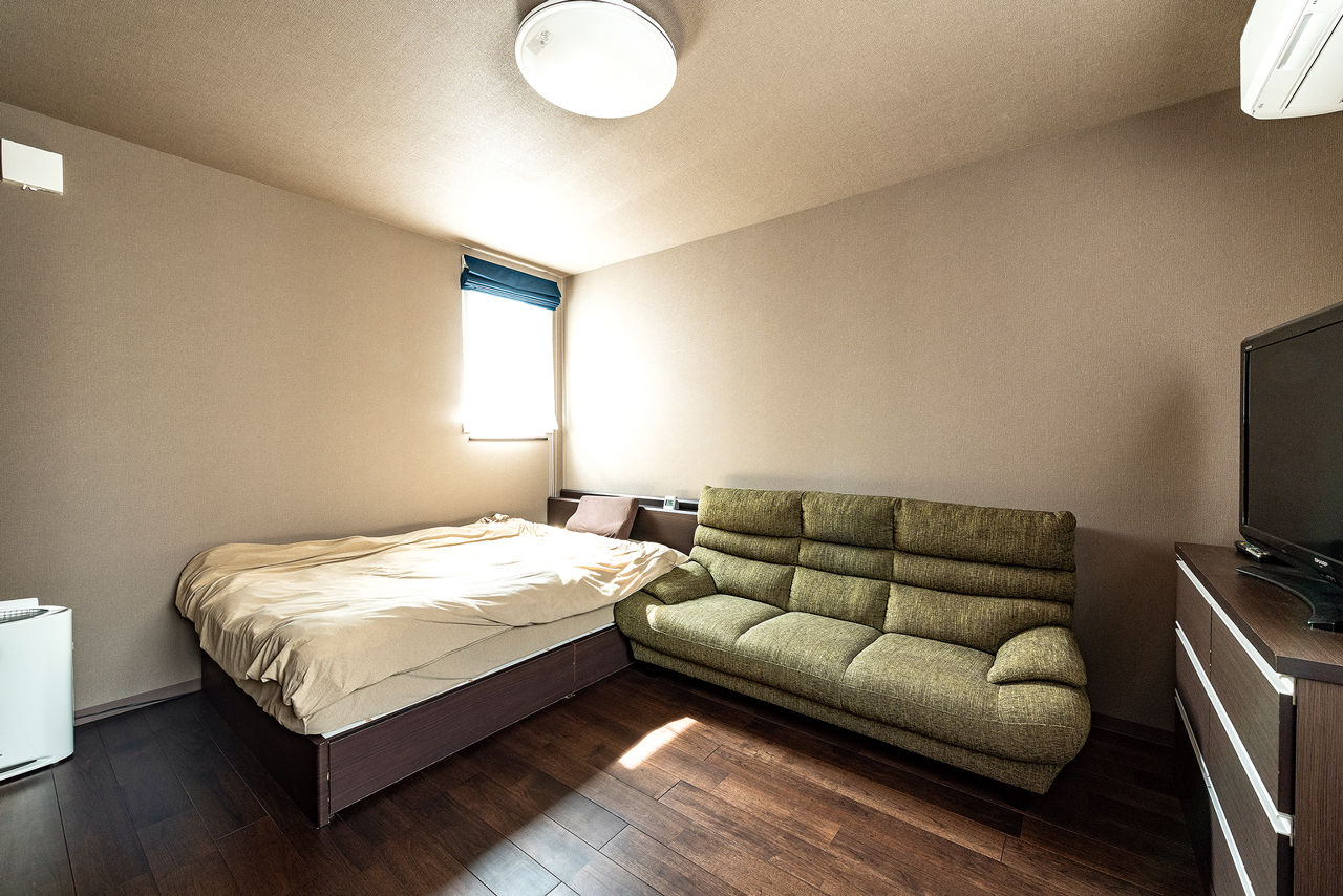 SAI建築社 【2000～2499万円】外からの視線から家族を守り、通風・採光とプライバシーを確保した中庭のある家の建築実例画像9