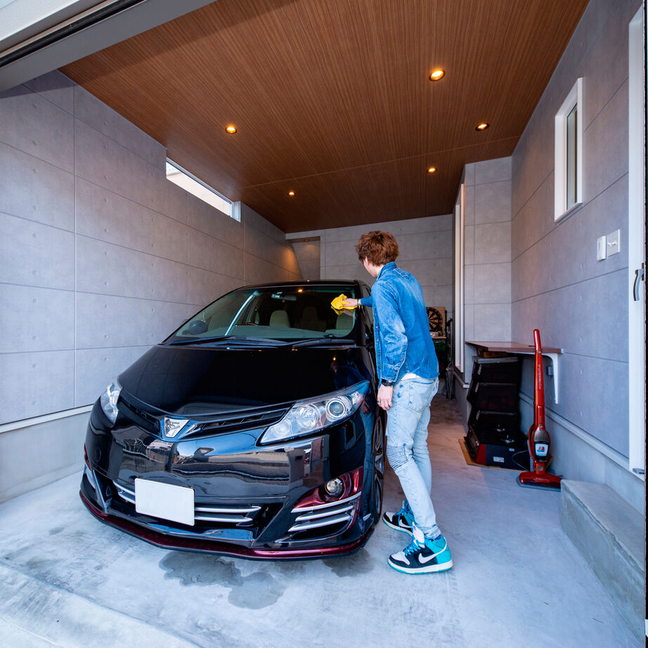 ネクストイノベーション 【2000万円台/インナーガレージ/スキップフロア/間取り図あり】“モダン”と“かわ いい”をＭＩＸした家の建築実例画像1