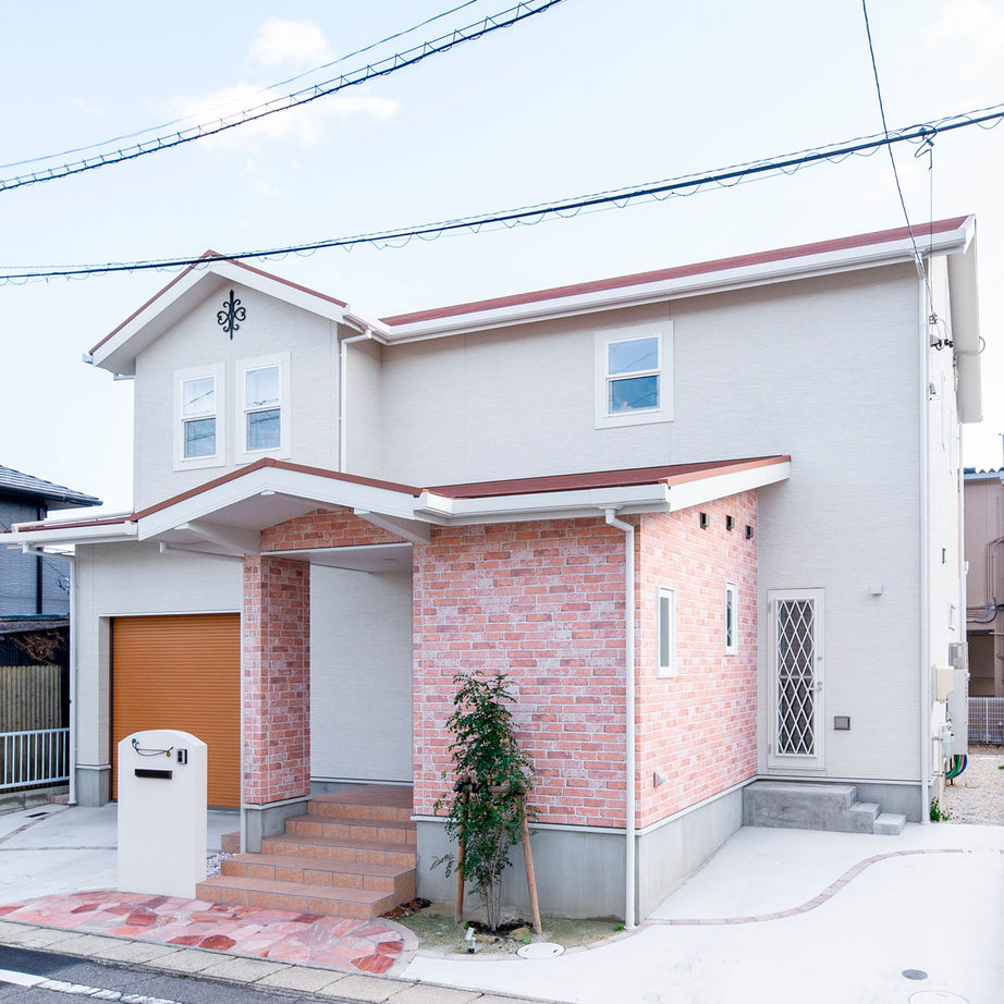 ネクストイノベーション 【2000万円台/インナーガレージ/スキップフロア/間取り図あり】“モダン”と“かわ いい”をＭＩＸした家の建築実例画像4