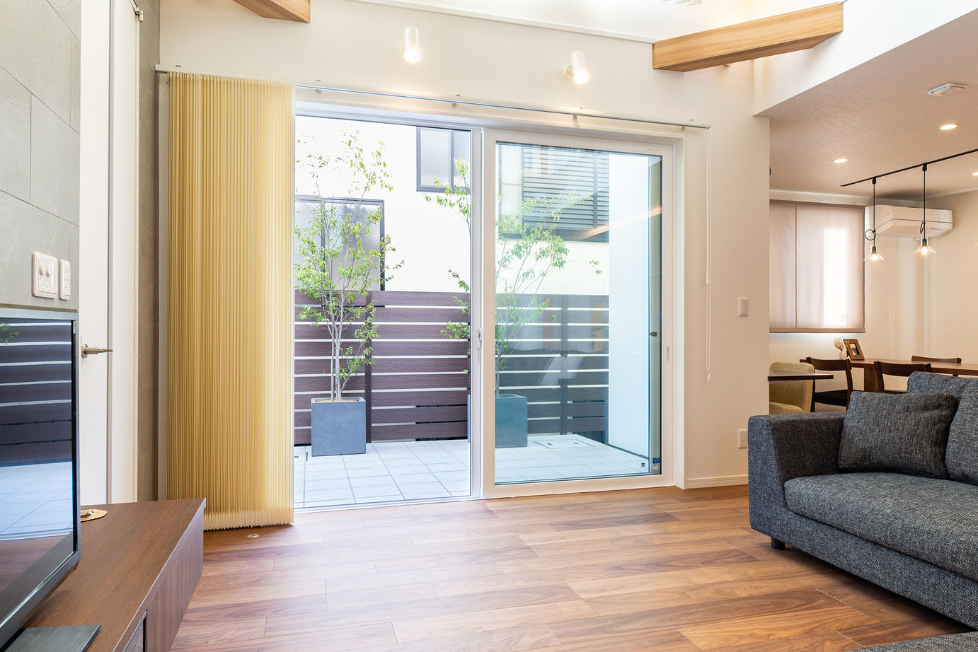 ネクストイノベーション 【30坪台/ナチュラルモダン】デザインと間取りにこだわり。ワイワイ楽しめるアイランドキッチンのある家の建築実例画像11