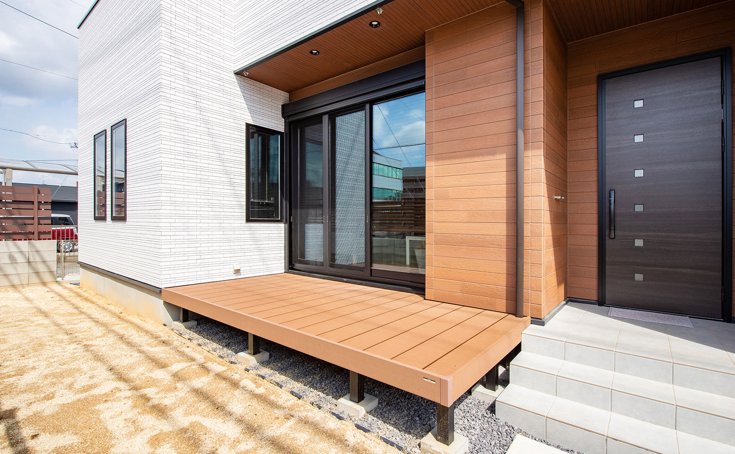 ネクストイノベーション 【愛知県/2000万円台/フレンチテイスト/40坪台】ヘリンボーンや黒枠窓、色使いもオシャレ なモダンハウスの建築実例画像17