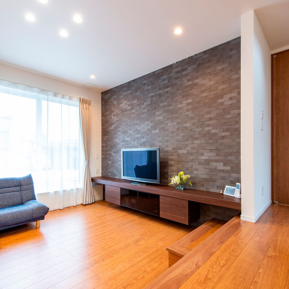 ネクストイノベーション 【2000万円台/50坪台/二世帯/小屋裏収納/スキップフロア/間取り図あり】開 放感がいっぱい！収納上手な家の建築実例画像