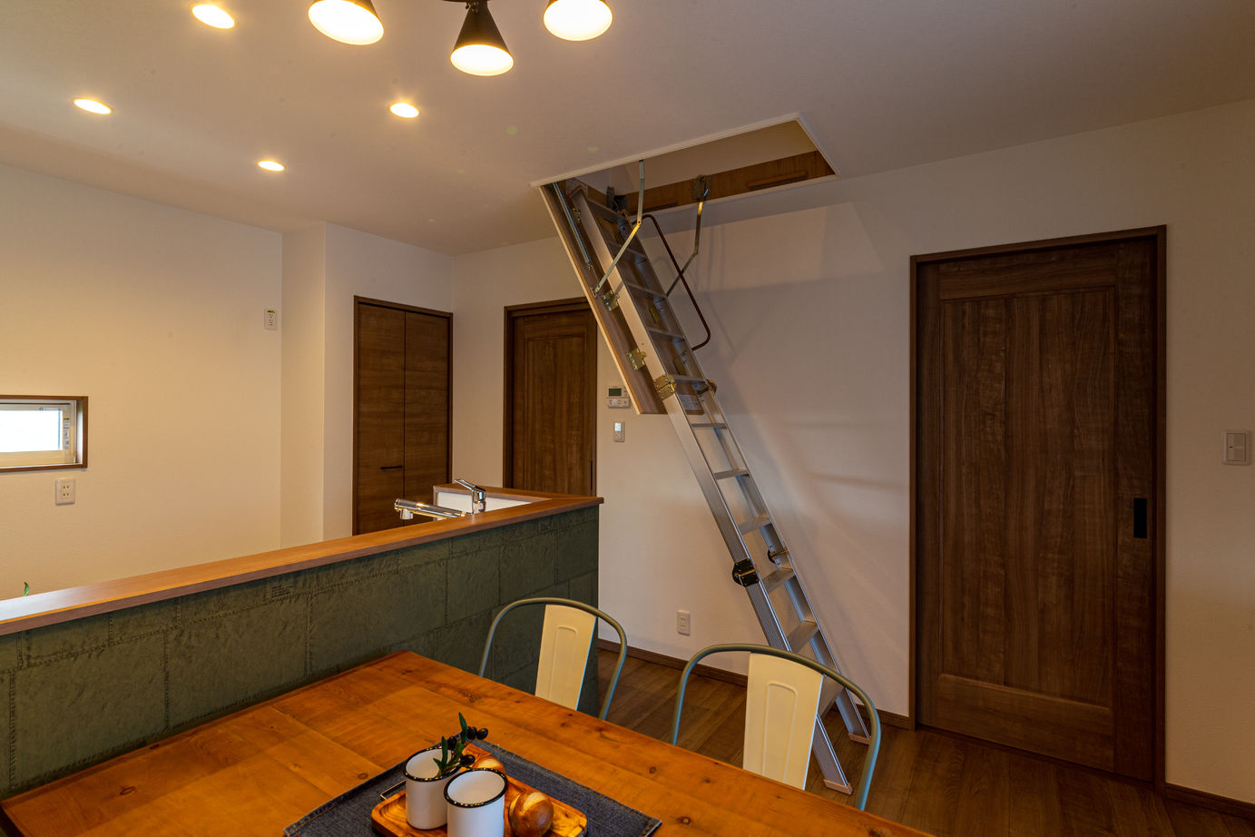 ネクストイノベーション 【2000万円台/平屋/アメリカンスタイル/20坪台/間取り図あり】海がよく似合う、 心地よい大屋根の住まいの建築実例画像7