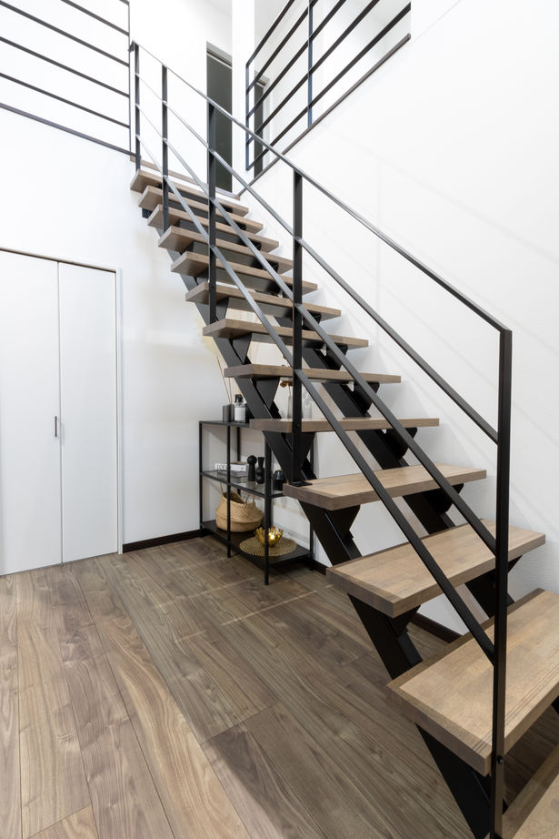 ネクストイノベーション 【2000万円台/30坪台/間取り掲載中/ピアノ室】吹き抜けの空間でも快適そのもの。クール＆モダンデザインの建築実例画像3