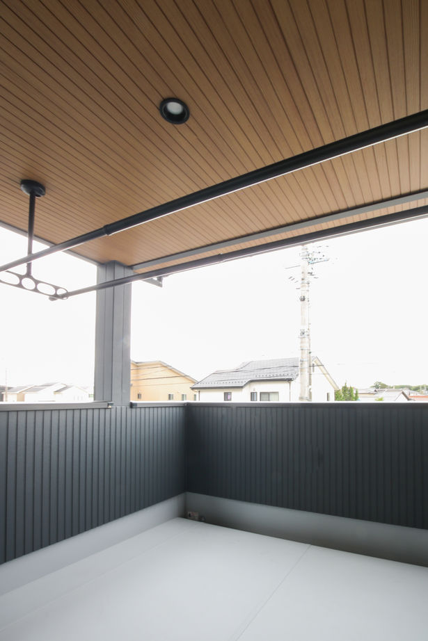 ネクストイノベーション 【2000万円台/30坪台/間取り掲載中/ピアノ室】吹き抜けの空間でも快適そのもの。クール＆モダンデザインの建築実例画像9