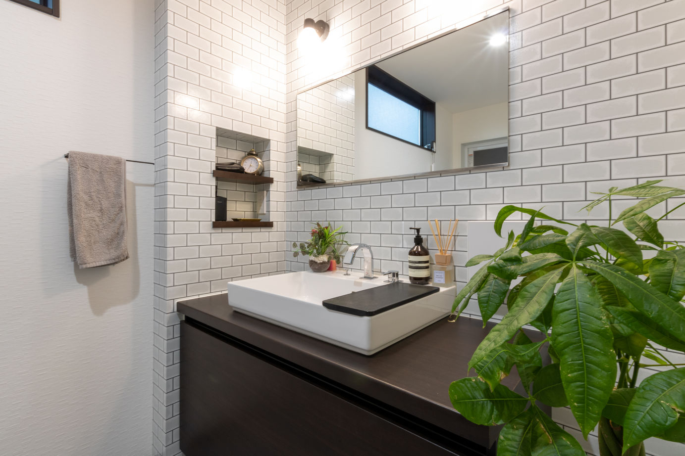 ネクストイノベーション 【2000万円台/30坪台/間取り掲載中/ピアノ室】吹き抜けの空間でも快適そのもの。クール＆モダンデザインの建築実例画像13