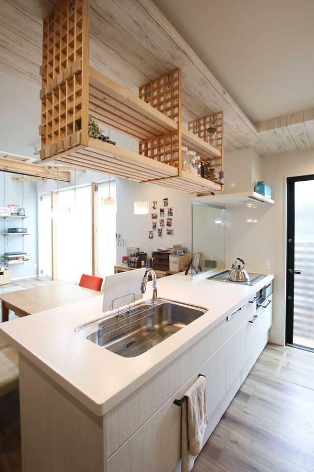 ネクストイノベーション 【2000万円台/30坪台/間取り掲載中/ペット共生住宅】吹き抜けにキャットウォーク。愛猫も喜ぶ光あふれる家の建築実例画像6