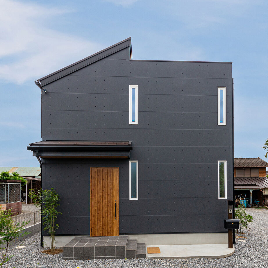 ネクストイノベーション 【2000万円台/20坪台】自分たちらしさを高断熱仕様で包み込む、ナチュラルモダンスタイルの建築実例画像1