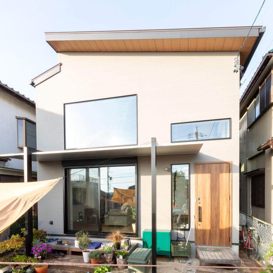 ネクストイノベーション 【2000万円台/20坪台】広い土間スペースと大きな吹抜けが心地よい、夫婦2人の理想の1LDKの建築実例画像2