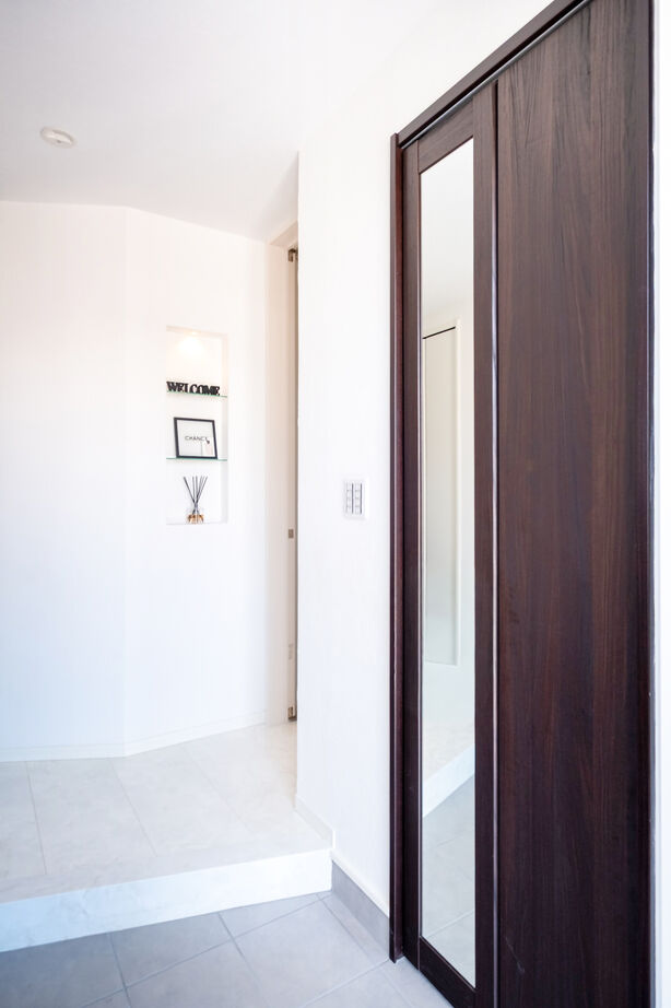 ネクストイノベーション 【2000万円台/40坪台】暮らしやすさとデザイン性を兼ね備えた、理想を叶えるダウンリビングの住まいの建築実例画像10