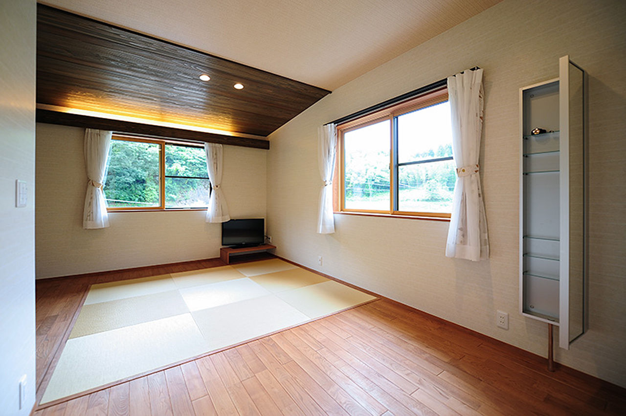 木ごころホーム　中西木材住宅事業部 【3000万円台】家族のコミュニケーションが深まる、福井の杉や珪藻土など自然素材に囲まれた和モダンの家の建築実例画像2