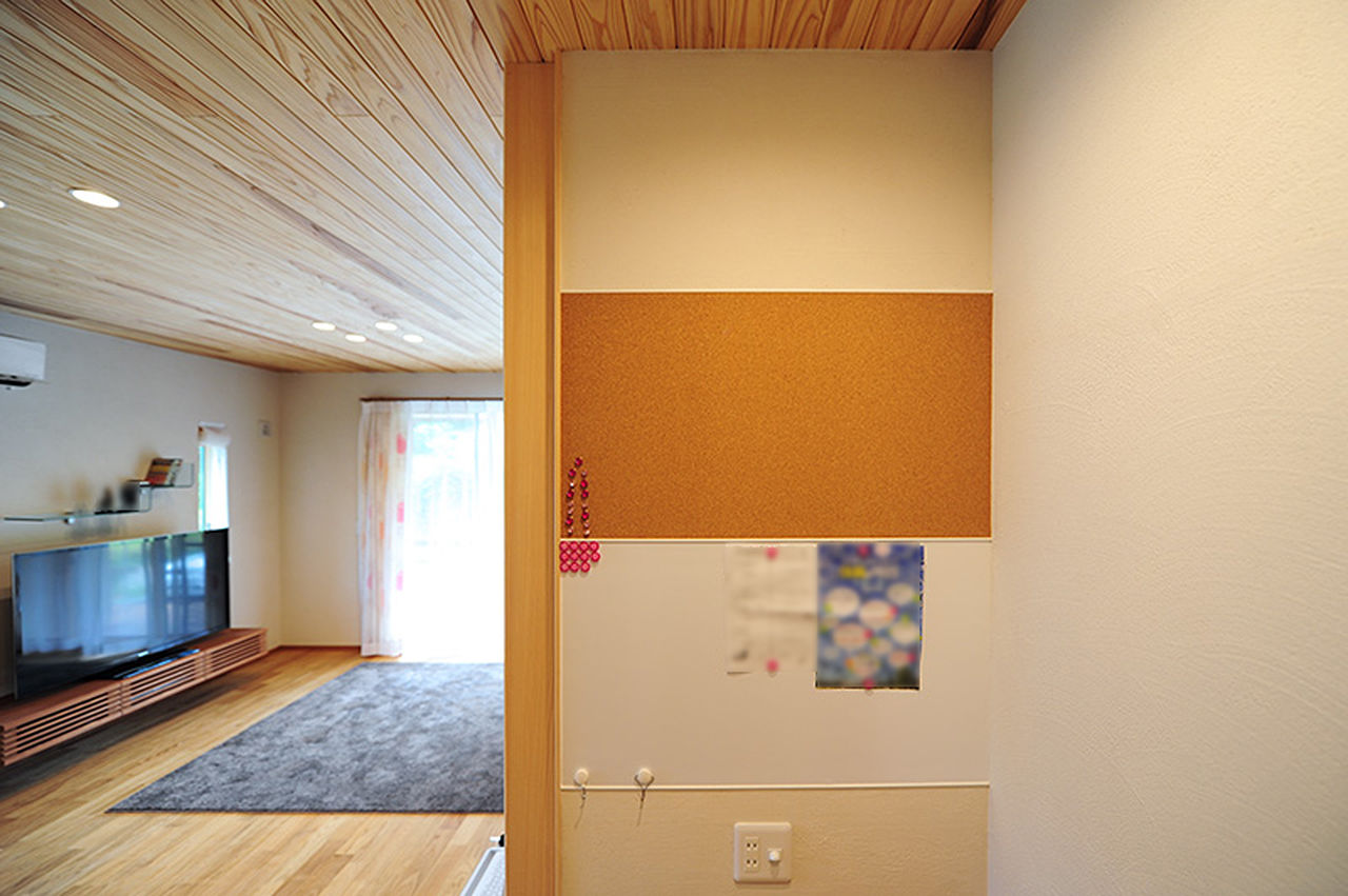 木ごころホーム　中西木材住宅事業部 【3000万円台】家族のコミュニケーションが深まる、福井の杉や珪藻土など自然素材に囲まれた和モダンの家の建築実例画像4