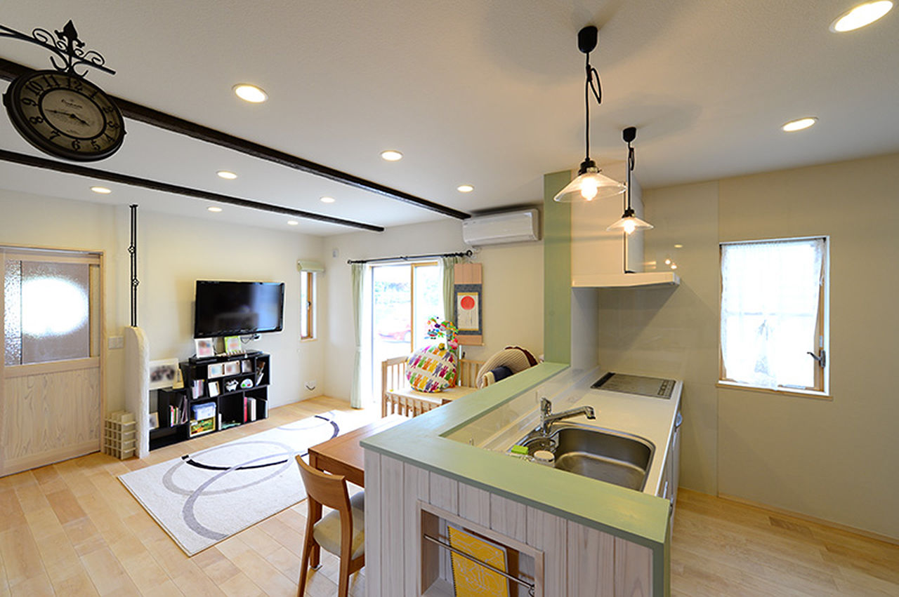 木ごころホーム　中西木材住宅事業部 【1000万円台後半】暮らしやすい動線で、おしゃれな雑貨屋さんのようなぬくもりに満ちたナチュラルハウスの建築実例画像2