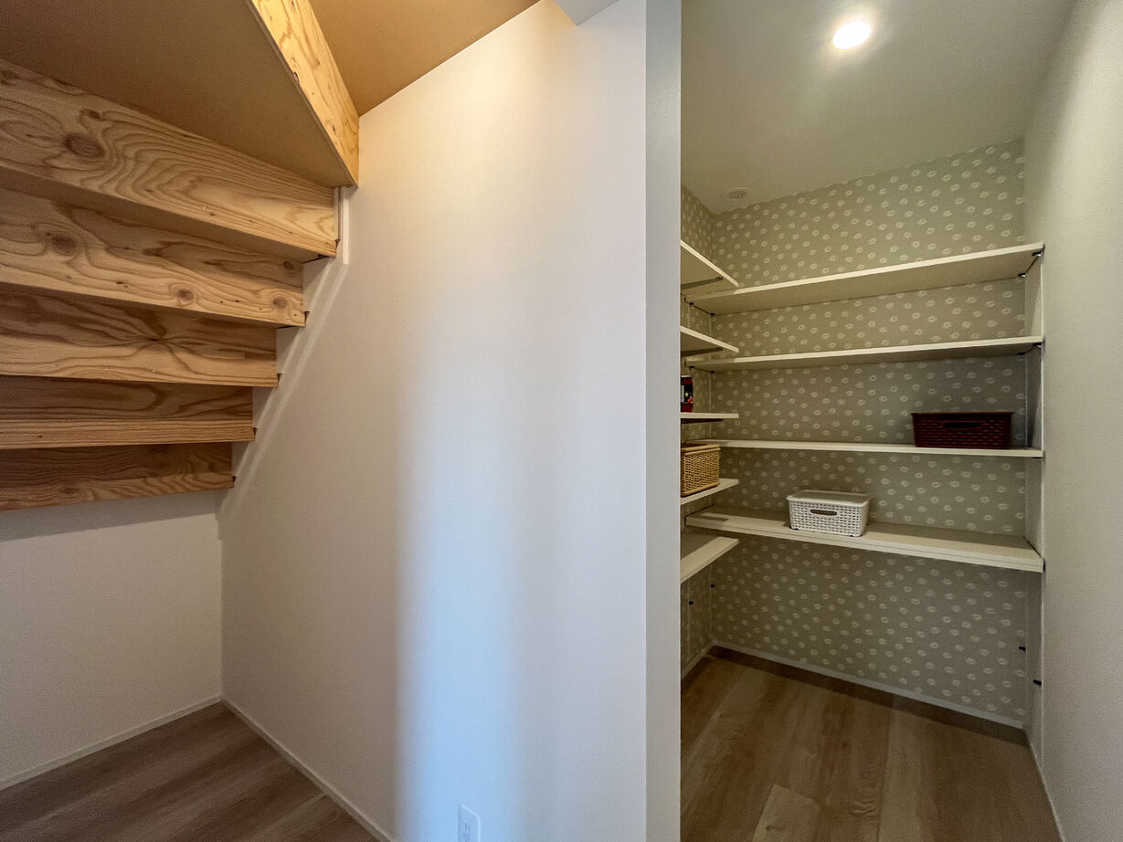 木ごころホーム　中西木材住宅事業部 【2700万円台/31.27坪/越前市】木の温もりあふれる杉の勾配天井と収納・動線が調和する平屋風住宅の建築実例画像6