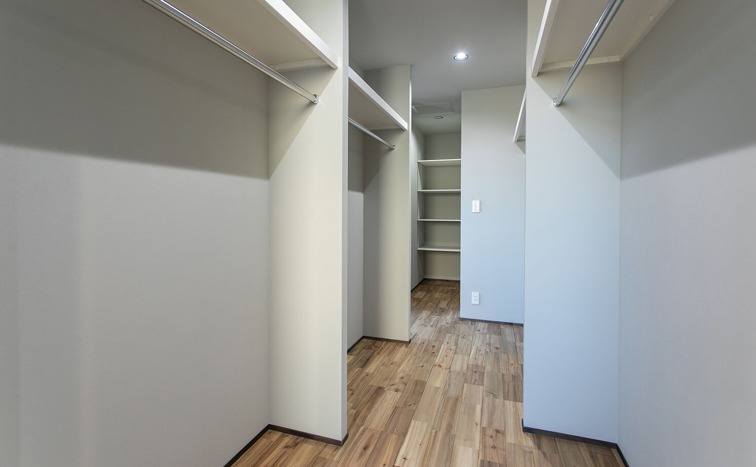 HOME CRAFT（ホームクラフト） 【愛知県｜30坪未満の２階建て】料理好き夫妻が建てた土間とスケルトン階段のある人の集まる家の建築実例画像13