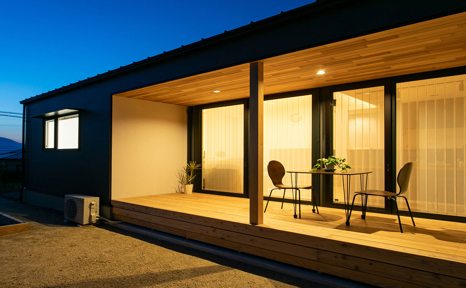 HOME CRAFT（ホームクラフト） 【三重県｜コンパクトな平屋】建築家デザインで叶った延床面積22坪の開放的で自分らしい暮らしの建築実例画像3