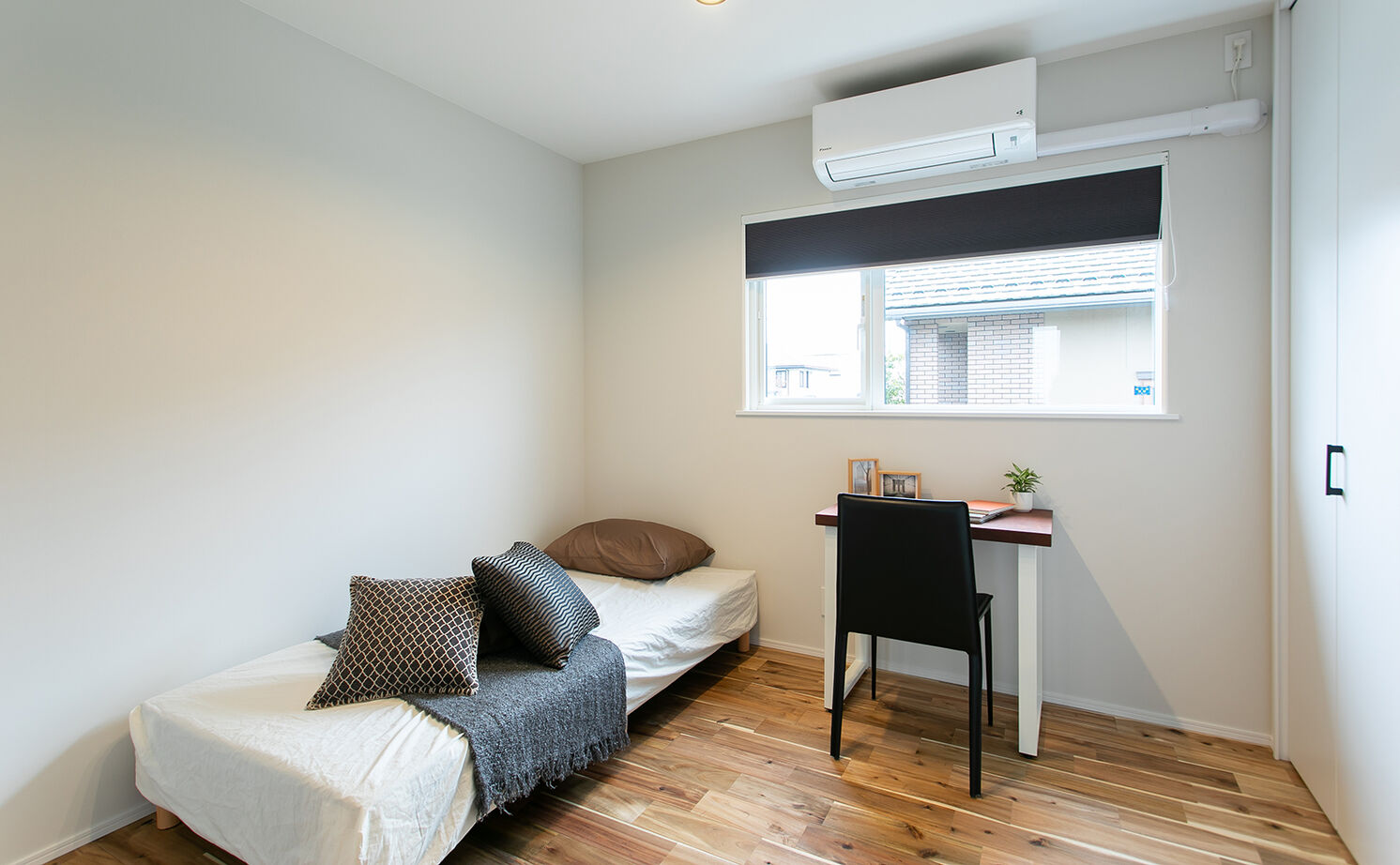 HOME CRAFT（ホームクラフト） 【三重県｜コンパクトな平屋】建築家デザインで叶った延床面積22坪の開放的で自分らしい暮らしの建築実例画像10