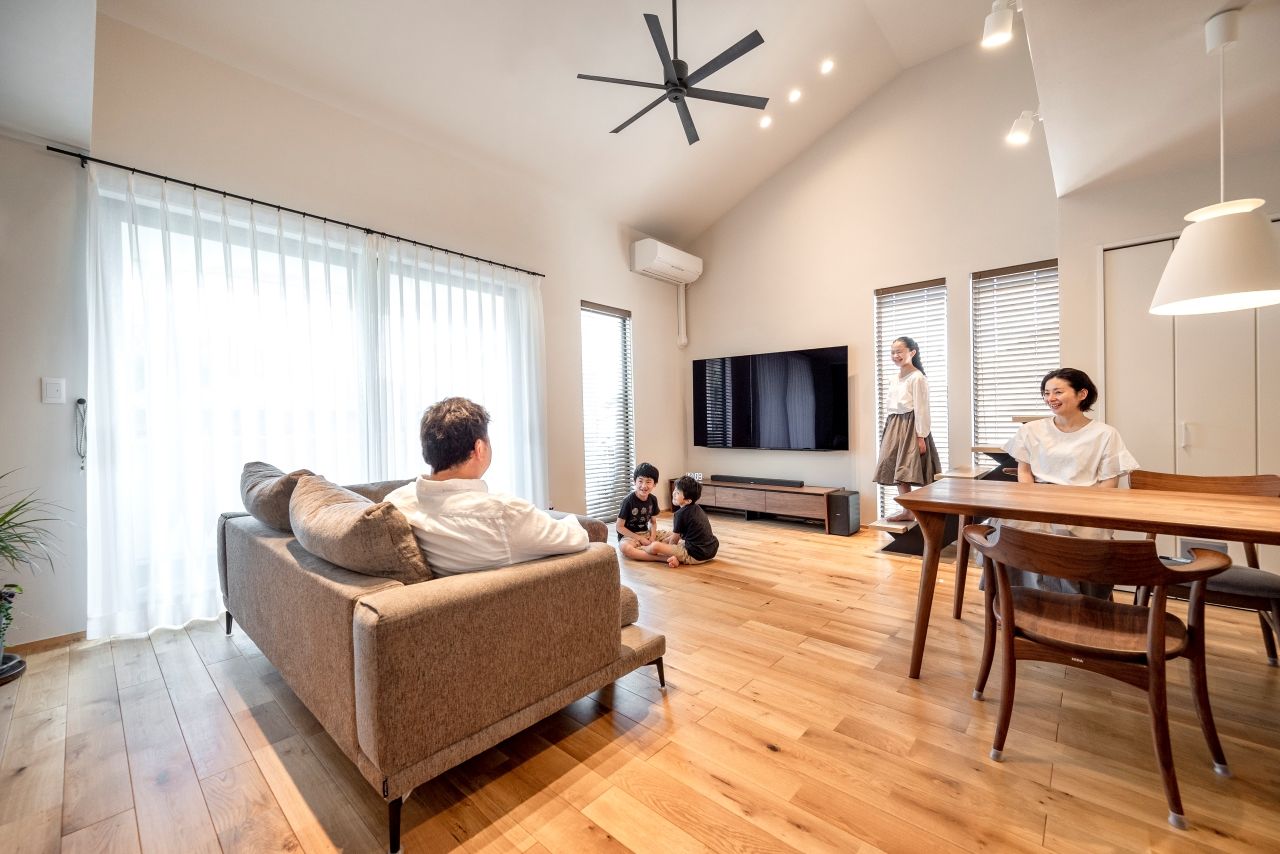 SOLE LIVING（相模原・町田・八王子） 【神奈川県｜子ども3人｜サンルーム】設計されたプランに納得。木の香り漂う自然素材の二世帯住宅の建築実例画像4