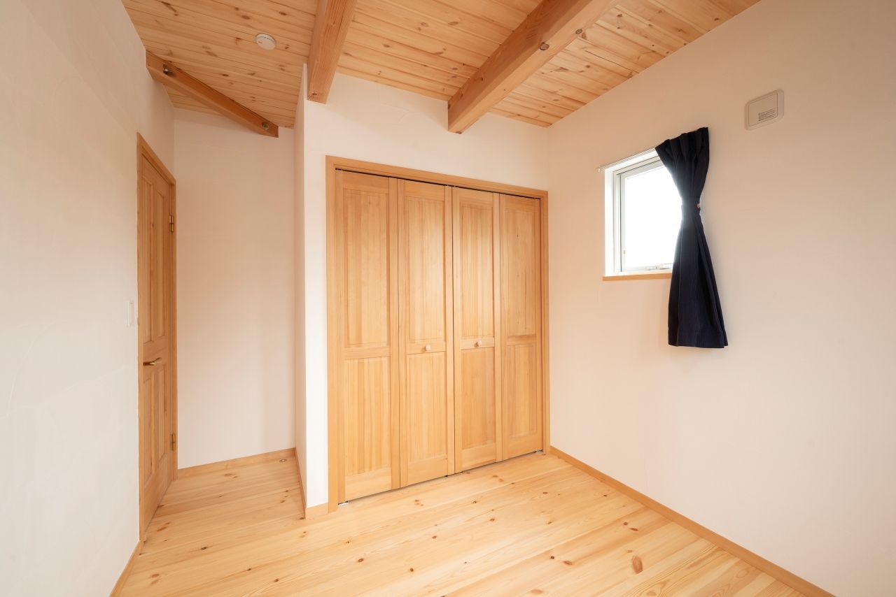 SOLE LIVING（相模原・町田・八王子） 【神奈川県｜3LDK｜バイクガレージ】趣味に寄り添ったプランと細部まで自然素材が魅力の熱効率がいい家の建築実例画像9