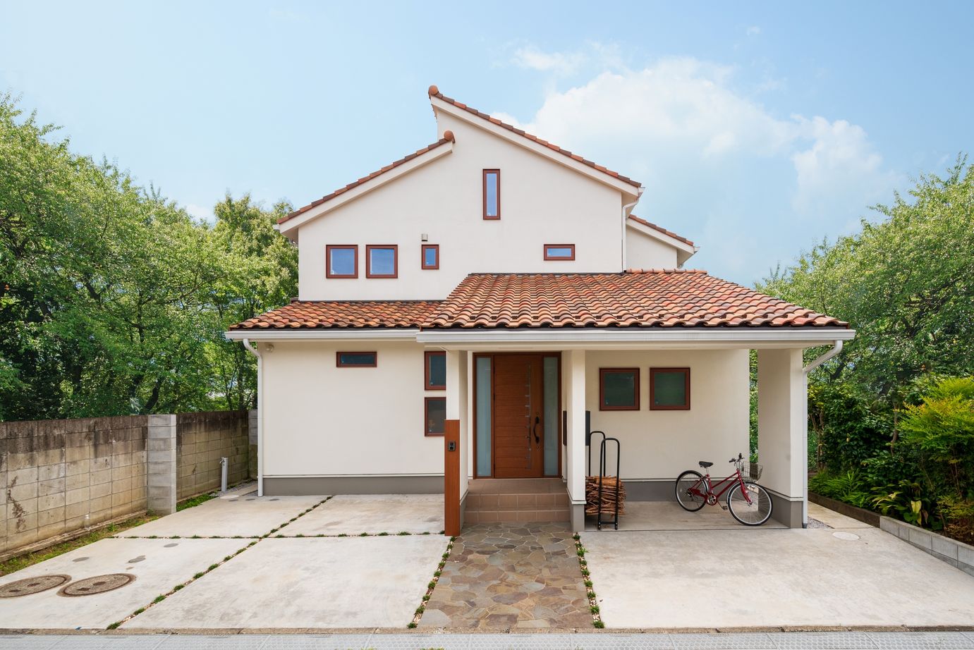 SOLE LIVING（相模原・町田・八王子） 【東京都｜4LDK+ロフト｜薪ストーブ】眺望に回遊動線もこだわりに応える設計力と自然にかこまれる家の建築実例画像2