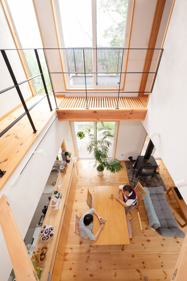 SOLE LIVING（相模原・町田・八王子） 【東京都｜4LDK+ロフト｜薪ストーブ】眺望に回遊動線もこだわりに応える設計力と自然にかこまれる家の建築実例画像4