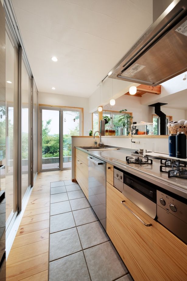 SOLE LIVING（相模原・町田・八王子） 【東京都｜4LDK+ロフト｜薪ストーブ】眺望に回遊動線もこだわりに応える設計力と自然にかこまれる家の建築実例画像5