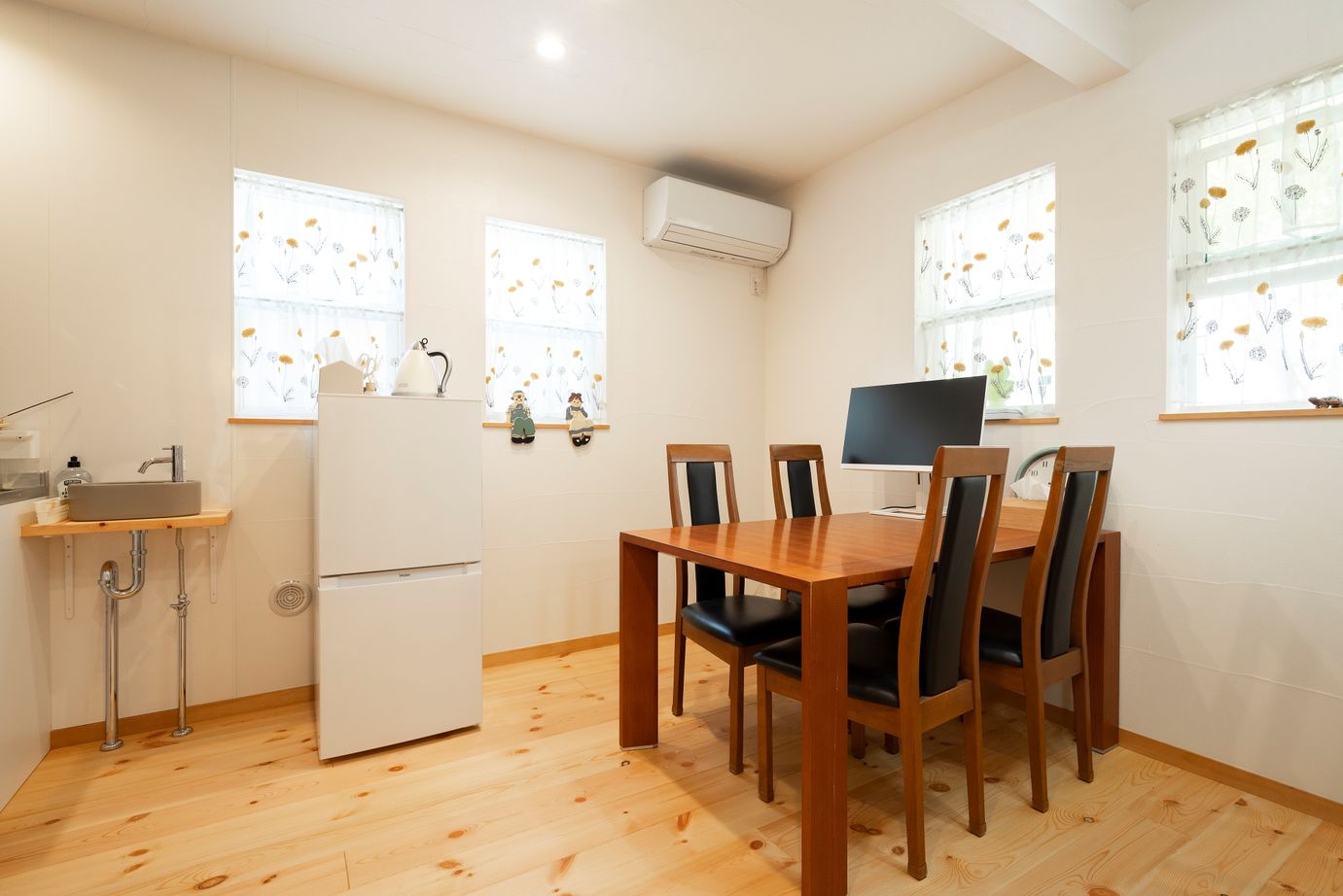 SOLE LIVING（相模原・町田・八王子） 【町田市｜夫婦2人｜テラス】まるで森の中に建つ別荘。豊かな緑も美しい一年中快適な暮らしが楽しめる家の建築実例画像4