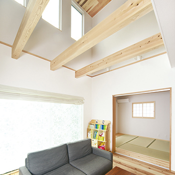 木と漆喰 十津川の家 高槻・池田住宅展示場 【1900万円/間取り図有り/兵庫県川西市】十津川村産直の木とスイス漆喰で建てた、子どもの笑顔が弾ける家の建築実例画像8