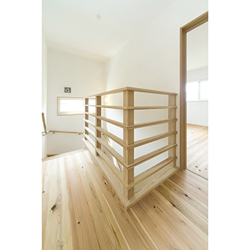 木と漆喰 十津川の家 高槻・池田住宅展示場 【2000万円台/間取り有り/奈良市/国産材100％/漆喰】十津川村産直の木で希望を叶えた自然素材の家の建築実例画像7