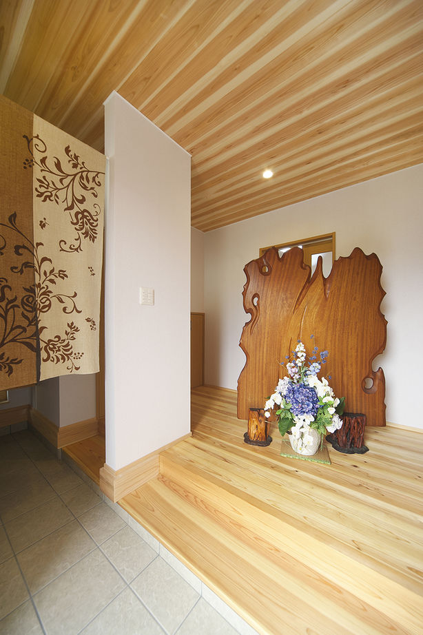 木と漆喰 十津川の家 高槻・池田住宅展示場 【2300万円/間取り有り/摂津市】国産の木とスイス漆喰で北摂・駅近で建て替える　高齢の母や愛犬と暮らす家の建築実例画像6