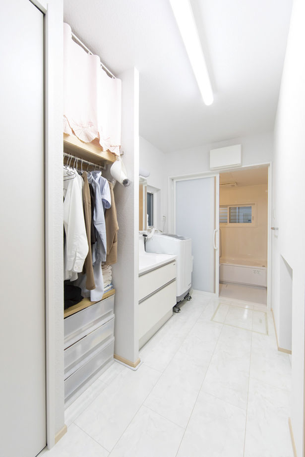 木と漆喰 十津川の家 高槻・池田住宅展示場 【2000万円台/間取り図有り/豊中市】将来的な介護も見据え、60代で建て替え。自然素材たっぷりの終の棲家の建築実例画像9