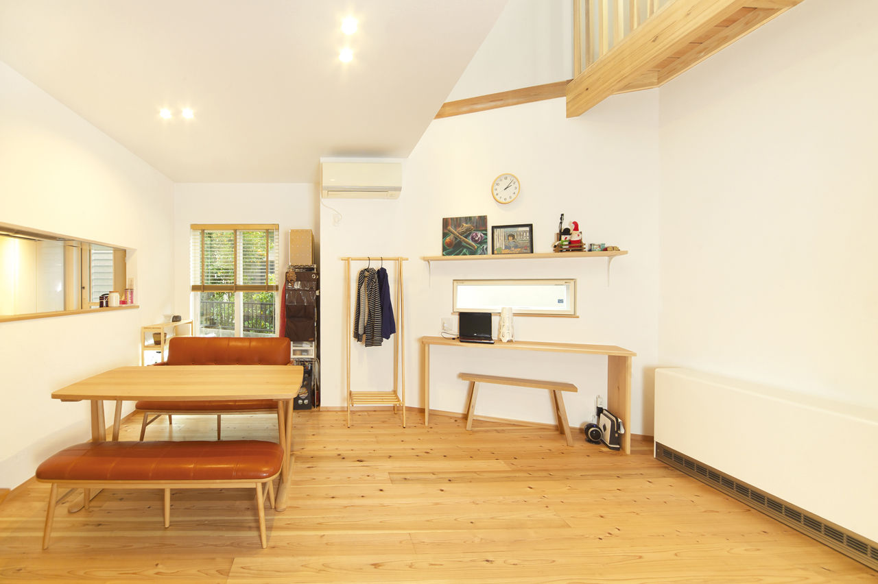 木と漆喰 十津川の家 高槻・池田住宅展示場 【1000万円台/間取り図有り/吹田市】四方を囲まれた旗竿地に光と風が舞う、木とスイス漆喰で建てた家の建築実例画像2