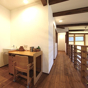 無垢Story 【カフェ風×無垢材・漆喰｜岐阜県山県市】スタイリッシュ＆ナチュラルを追求した大空間のある木の家の建築実例画像9