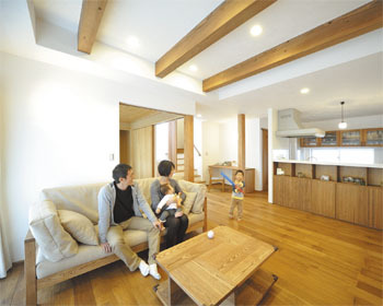 無垢Story 家具も建具も全部オーダーで 我儘を叶えきった無垢材の家の建築実例画像1