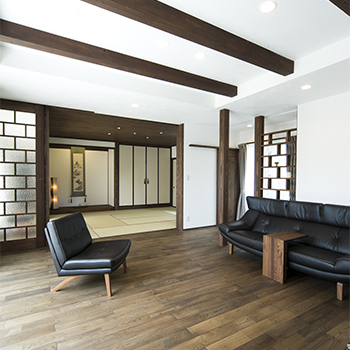 無垢Story 【造作家具×和モダン｜岐阜県各務原市】自然素材に包まれた木の香り漂うナチュラルな和モダンの家の建築実例画像5