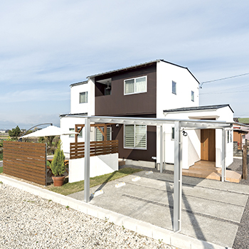 無垢Story 【造作家具×無垢材｜岐阜県安八町】アウトドア派にピッタリ！カフェ風のサーファーズハウスの建築実例画像3