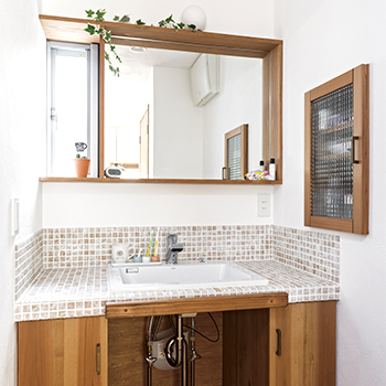 無垢Story 【造作家具×無垢材｜岐阜県安八町】アウトドア派にピッタリ！カフェ風のサーファーズハウスの建築実例画像9