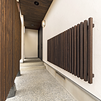 無垢Story 【造作家具×和カフェ｜愛知県海部郡】木造＆スタイリッシュな自然素材に包まれた和モダンの家の建築実例画像9