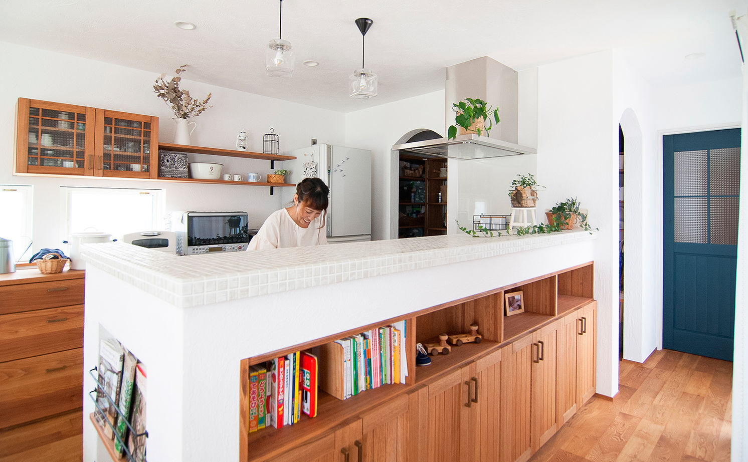 無垢Story 【岐阜県/1000万円台/平屋風/中庭/30坪台/間取図有】手仕事が好きな夫婦が選んだ家具まで造作の平屋風の家の建築実例画像3