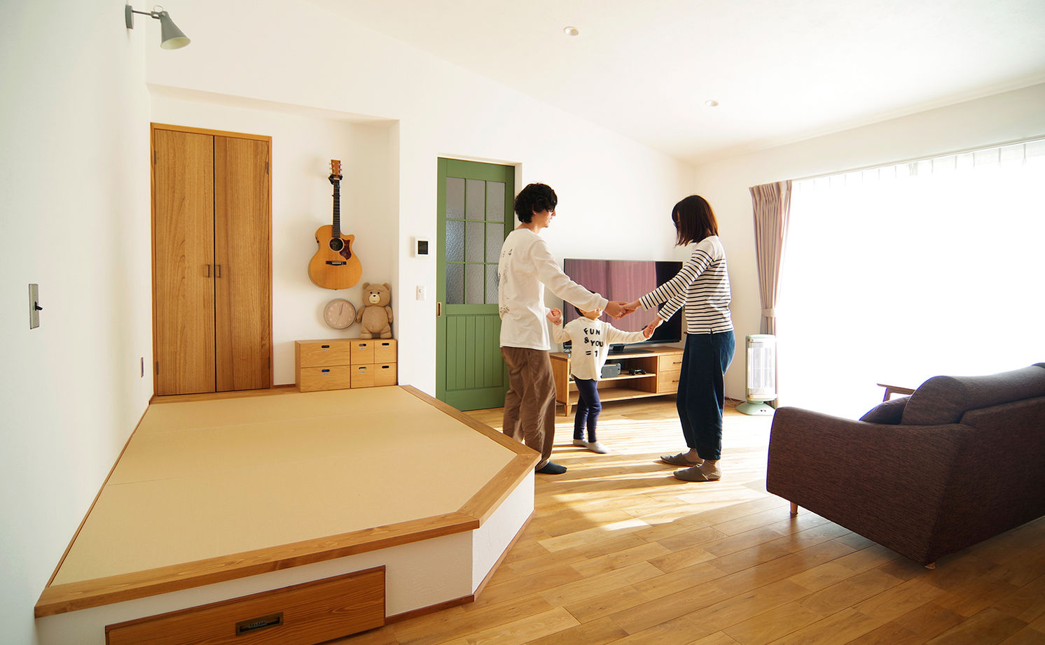 無垢Story 【岐阜県/1000万円台/平屋/30坪台/間取図有】防音室で楽器演奏も。2×4で価格を抑えた、カフェのような家の建築実例画像8