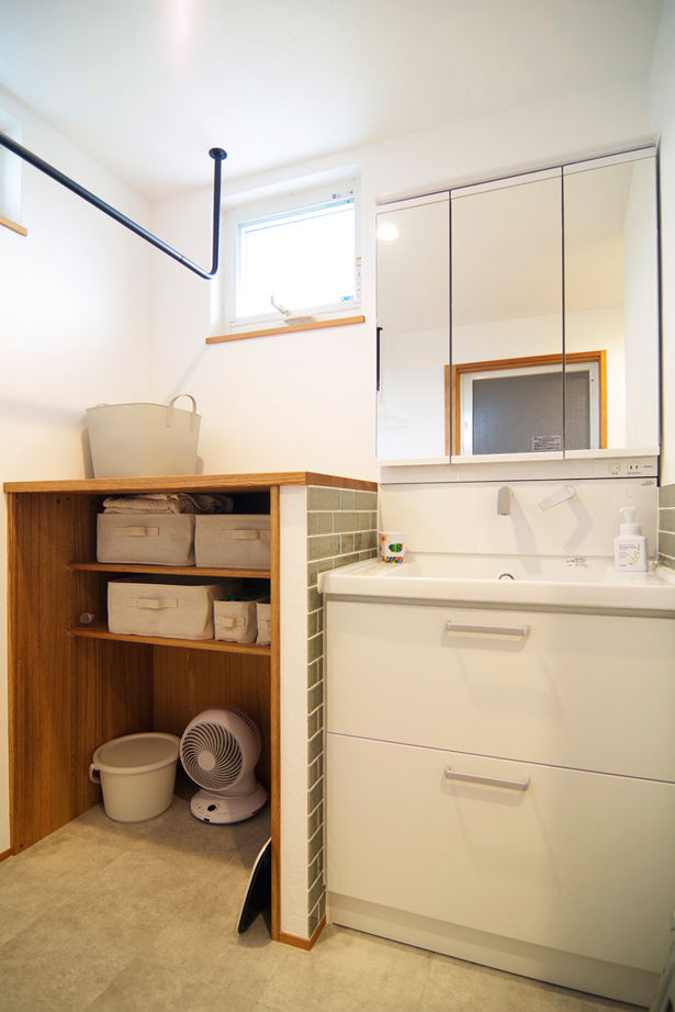 無垢Story 【岐阜県/1000万円台/平屋/30坪台/間取図有】防音室で楽器演奏も。2×4で価格を抑えた、カフェのような家の建築実例画像13