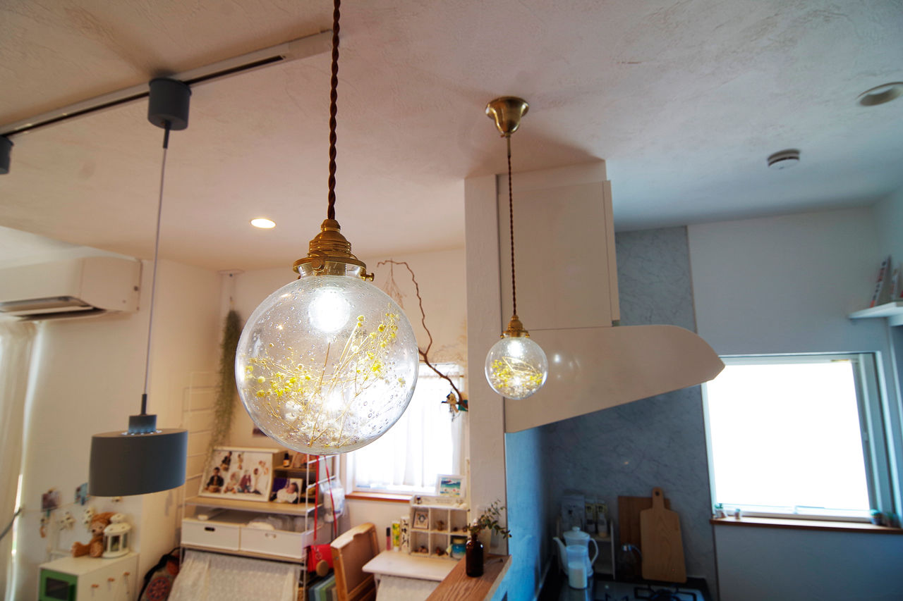 無垢Story 【岐阜県/2000万円台/おしゃれな家/30坪台/間取図有】絵本の世界の様なプロバンス風外観の美容院併設住宅の建築実例画像6