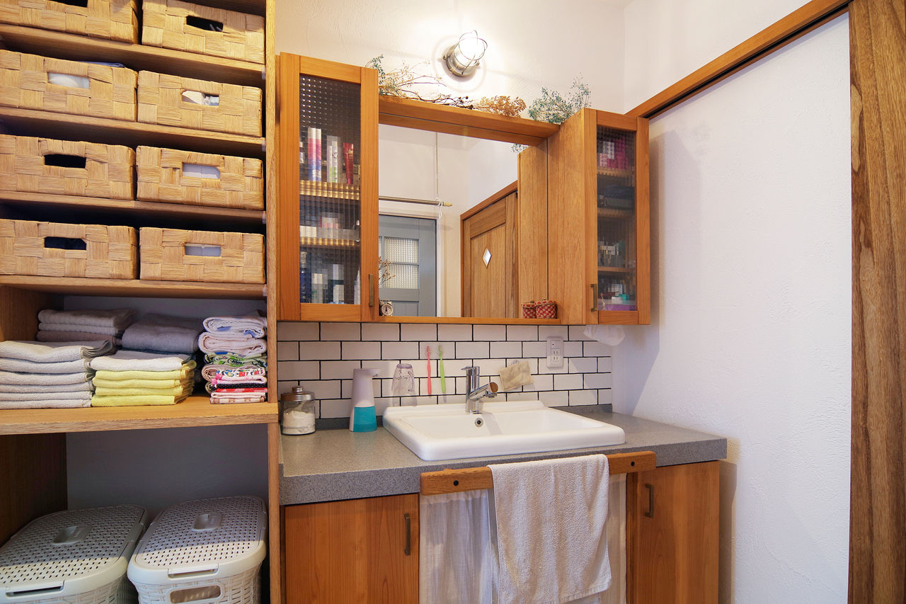 無垢Story 【岐阜県/2000万円台/おしゃれな家/30坪台/間取図有】絵本の世界の様なプロバンス風外観の美容院併設住宅の建築実例画像8