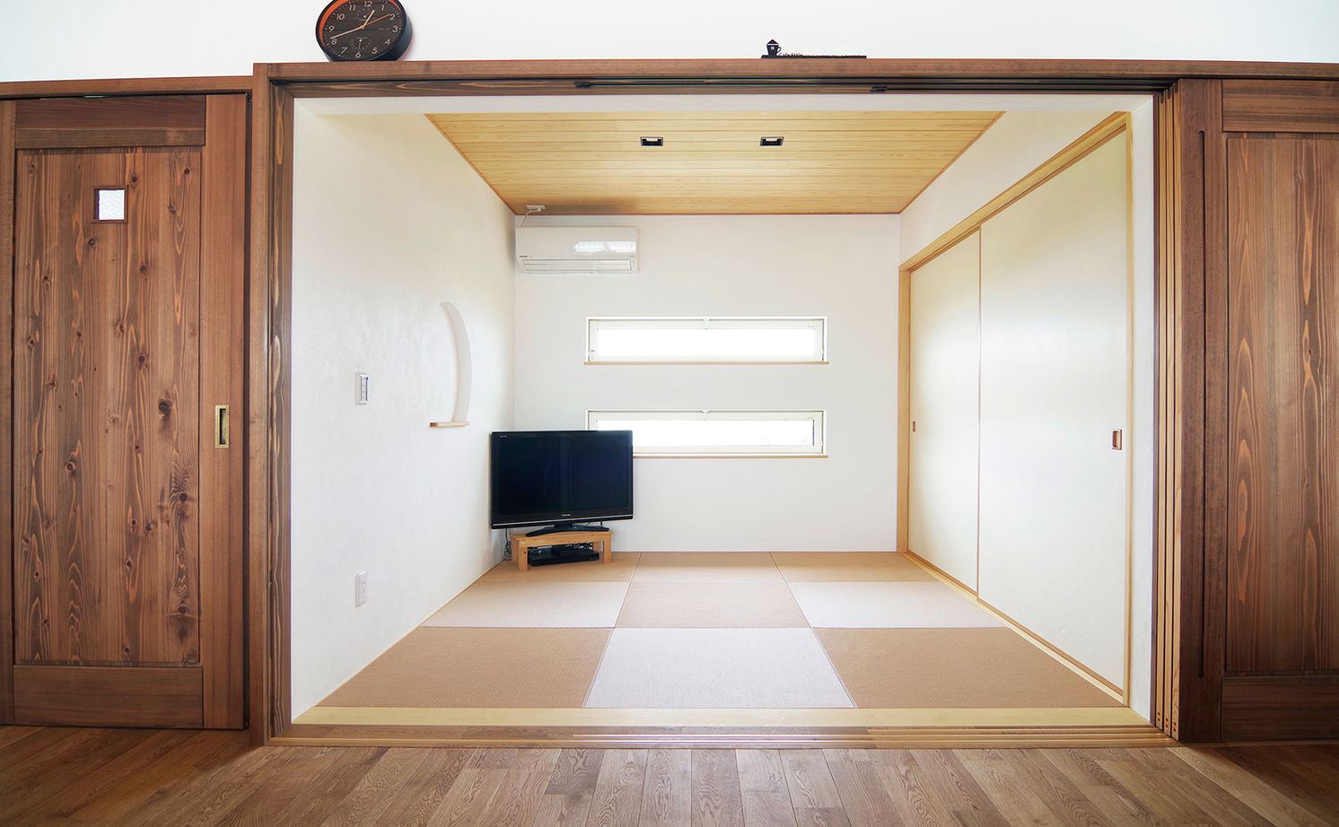 無垢Story 【岐阜県/2000万円台/平屋/30坪台/間取図有】吹抜けのような大空間リビングが特徴的な、カフェ風の家の建築実例画像10