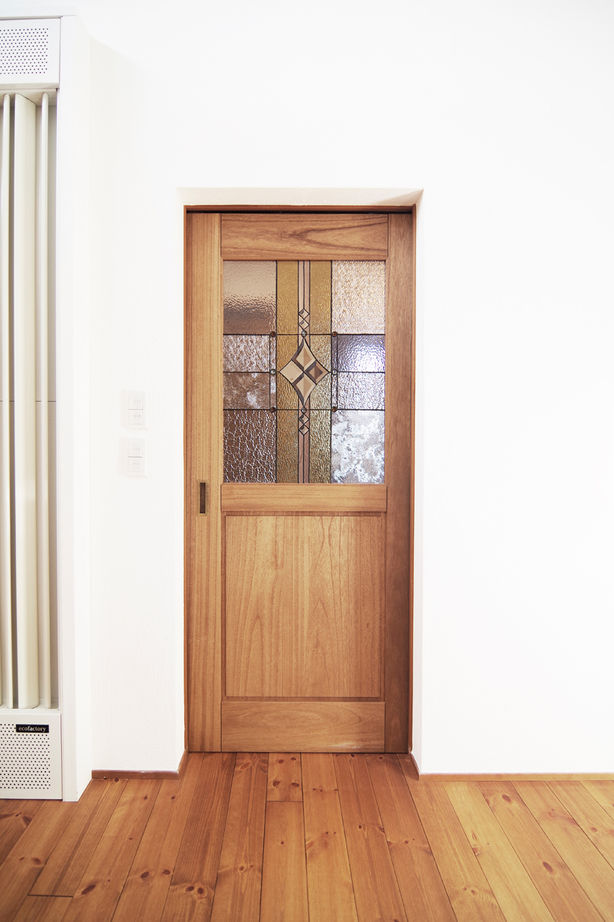 無垢Story 【岐阜県/2000万円台/平屋/30坪台/間取図有】夫婦で寛ぐ開放的なリビング。一人の時間も楽しい全館空調の家の建築実例画像9