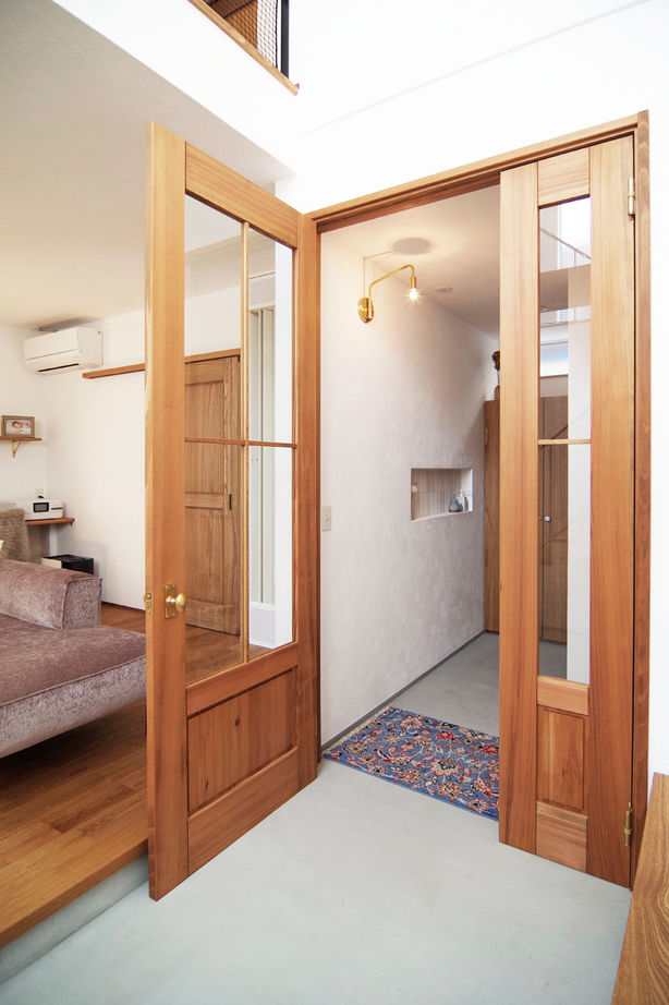 無垢Story 【岐阜県/2000万円台/30坪台/全館空調/間取図有】２つの吹抜で開放的に。土間のある小さな2階建ての建築実例画像6