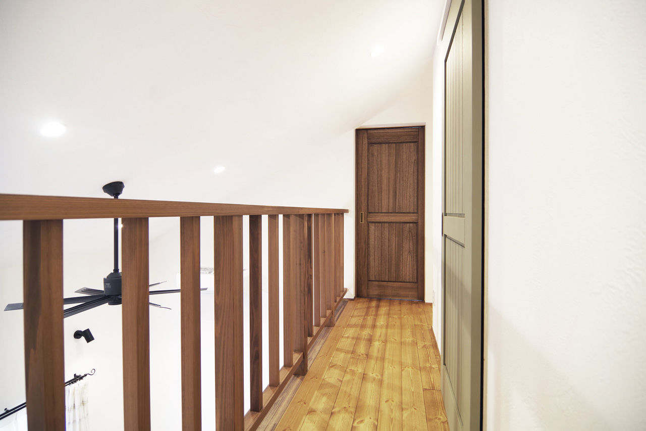 無垢Story 【岐阜県/2000万円台/平屋風/30坪台/間取図有】テーマはフランスの田舎暮らし。木と漆喰でつくる平屋風の家の建築実例画像6