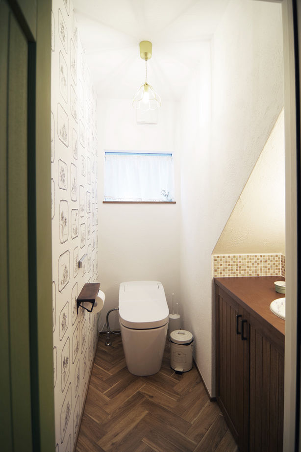 無垢Story 【岐阜県/2000万円台/平屋風/30坪台/間取図有】テーマはフランスの田舎暮らし。木と漆喰でつくる平屋風の家の建築実例画像9